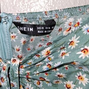 SHEIN Floral Dresses XS Matching Floral Pattern